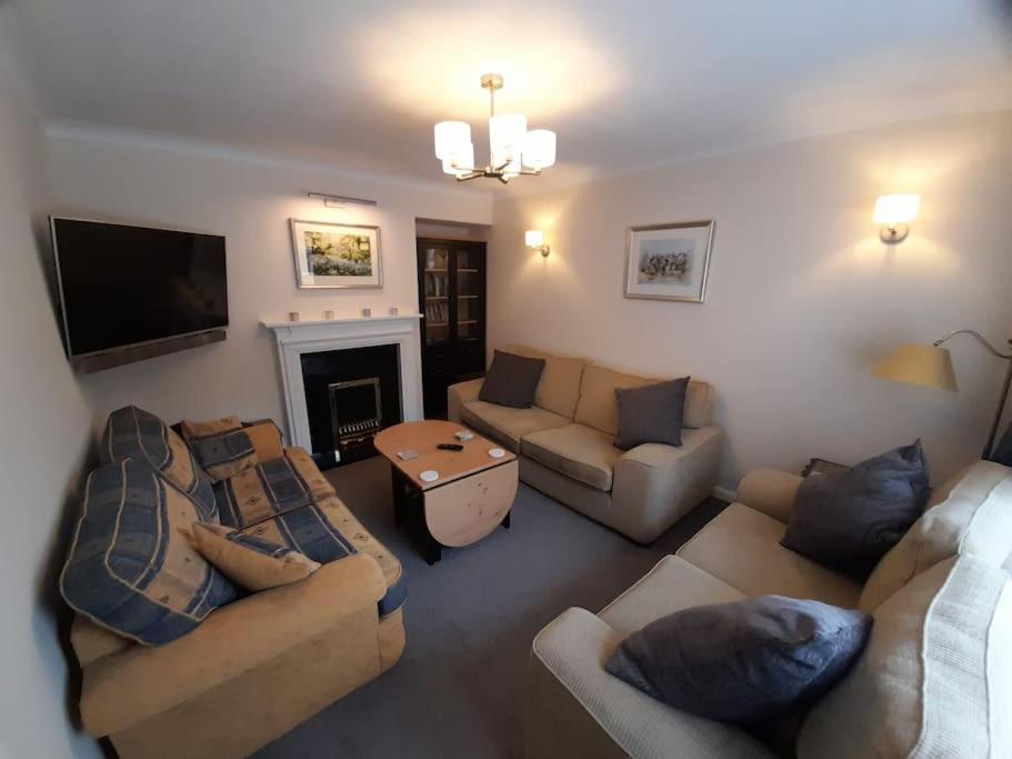 Home In Harrogate Bagian luar foto